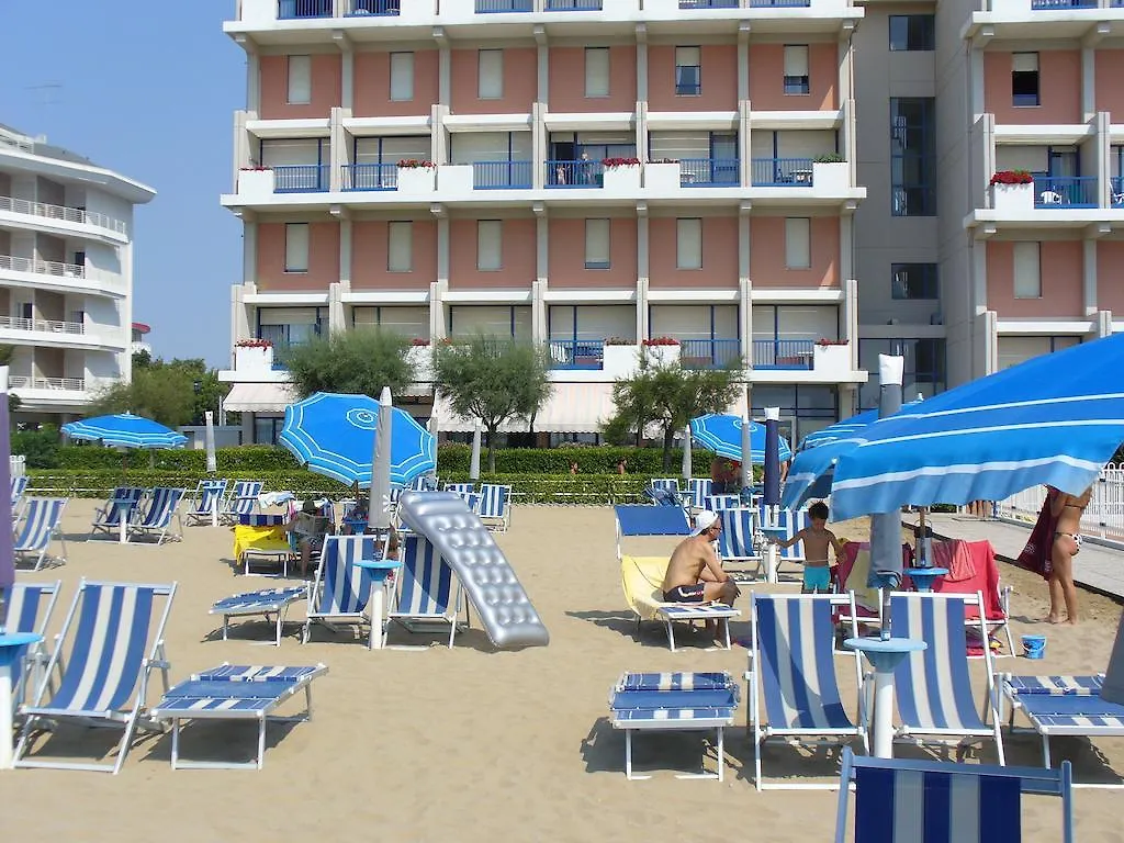 לידו די ג'סולו Condominio Penelope Piazza Torino Da Colla לידו די ג'סולו