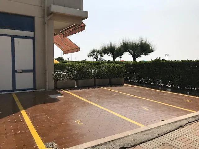 לידו די ג'סולו Condominio Penelope Piazza Torino Da Colla איטליה