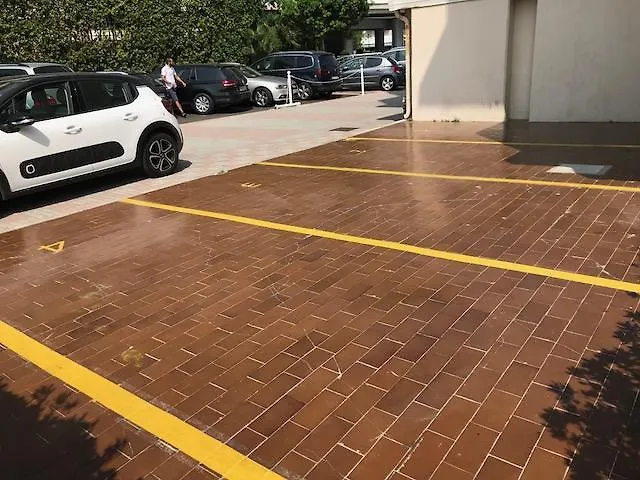 לידו די ג'סולו Condominio Penelope Piazza Torino Da Colla לידו די ג'סולו